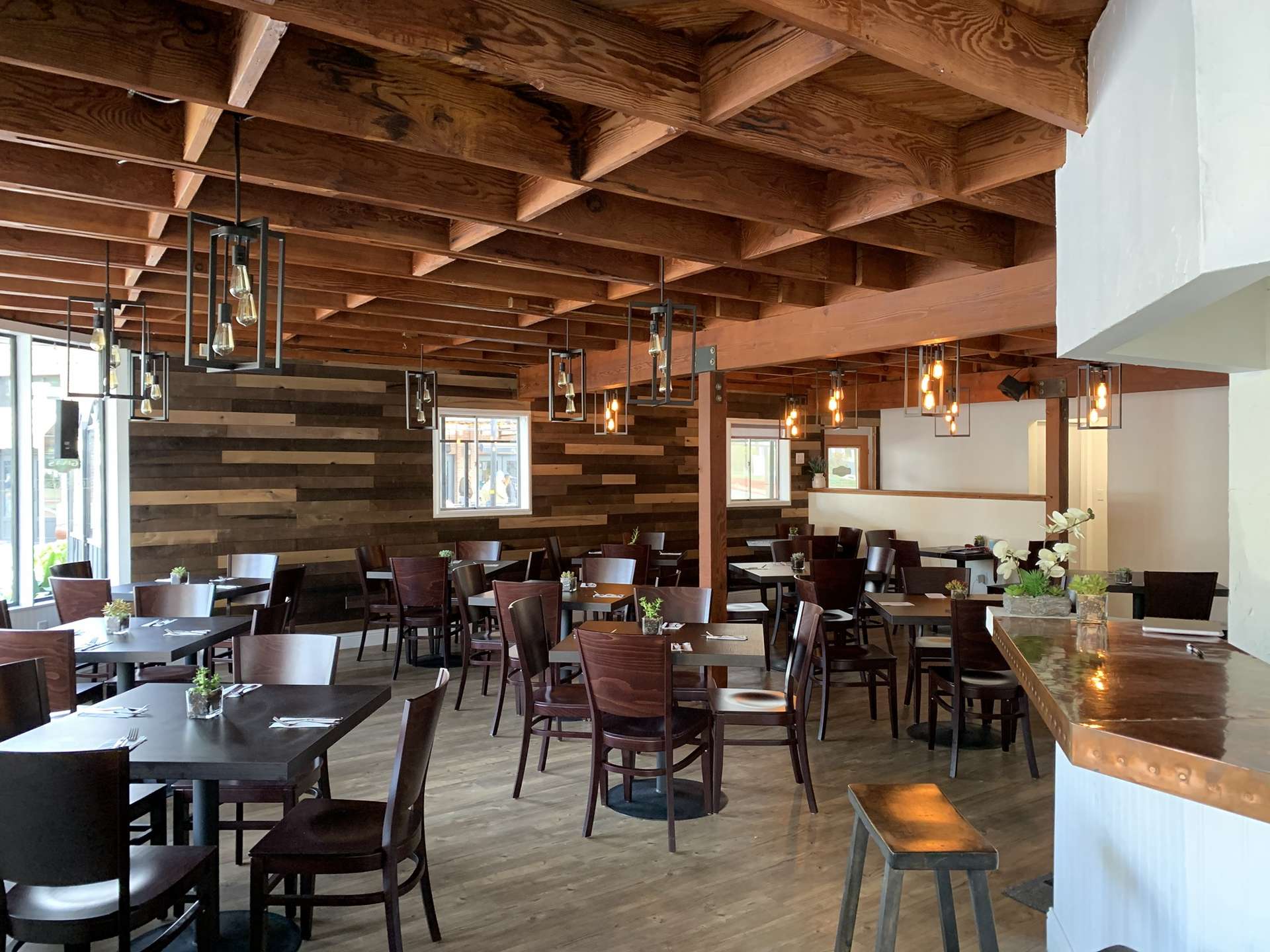 The dining room at Gina's Italian Cuisine